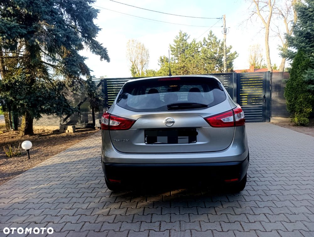 Nissan Qashqai 1.2 DIG-T Xtronic N-Vision - 5