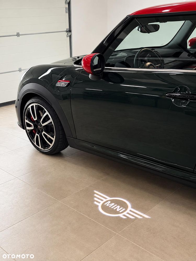 MINI John Cooper Works - 25