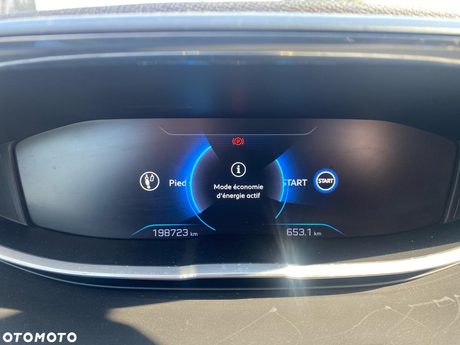 Peugeot 3008 PureTech 130 Stop & Start GPF EAT8 Active Pack - 7