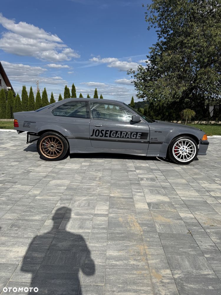 BMW Seria 3 - 1