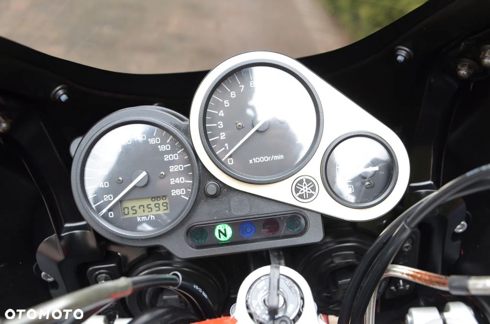 Yamaha FZS - 18