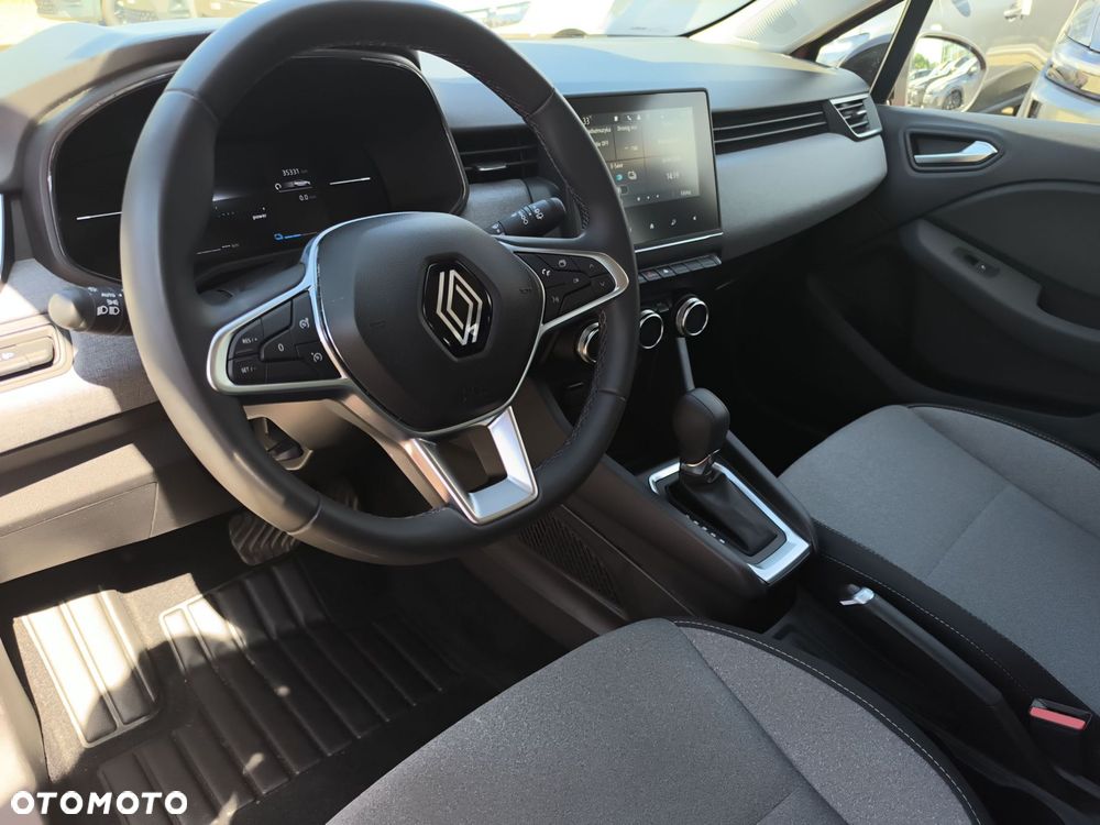 Renault Clio - 9