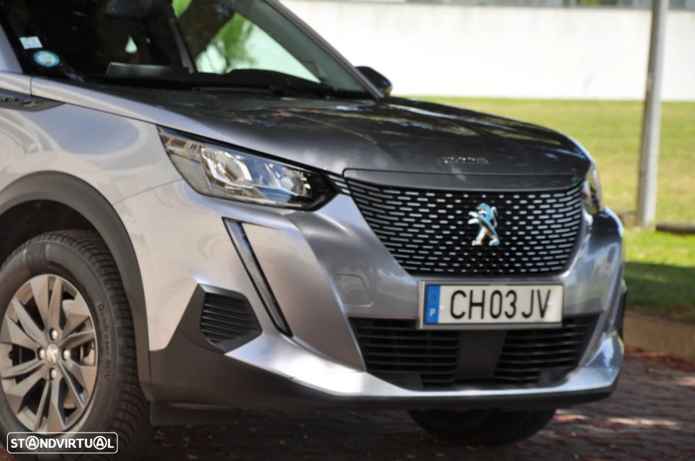 Peugeot e-2008 Style - 19