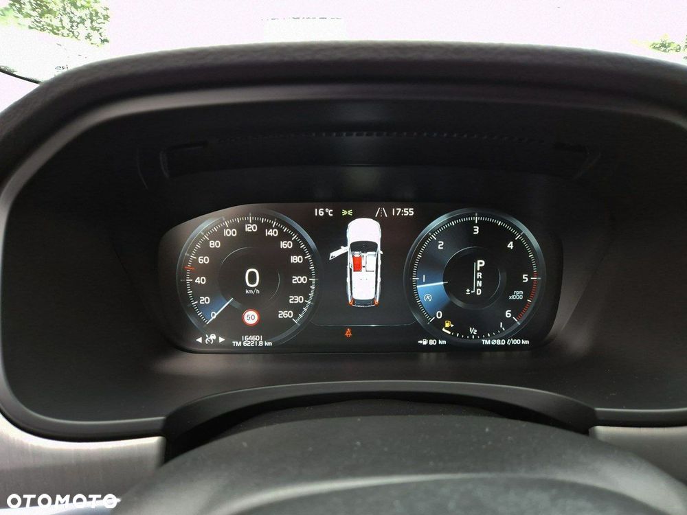 Volvo V90 D4 AWD Geartronic Momentum Pro - 17