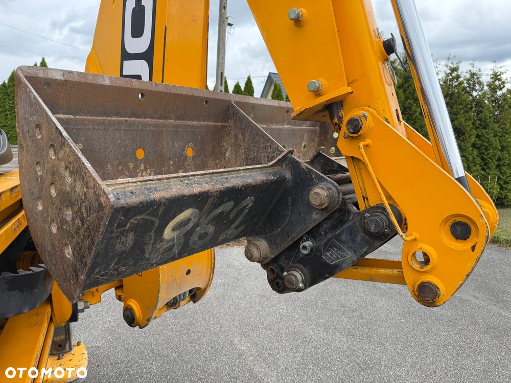 JCB 3CX PLUS AEC 1400Mth Salon PL - 21