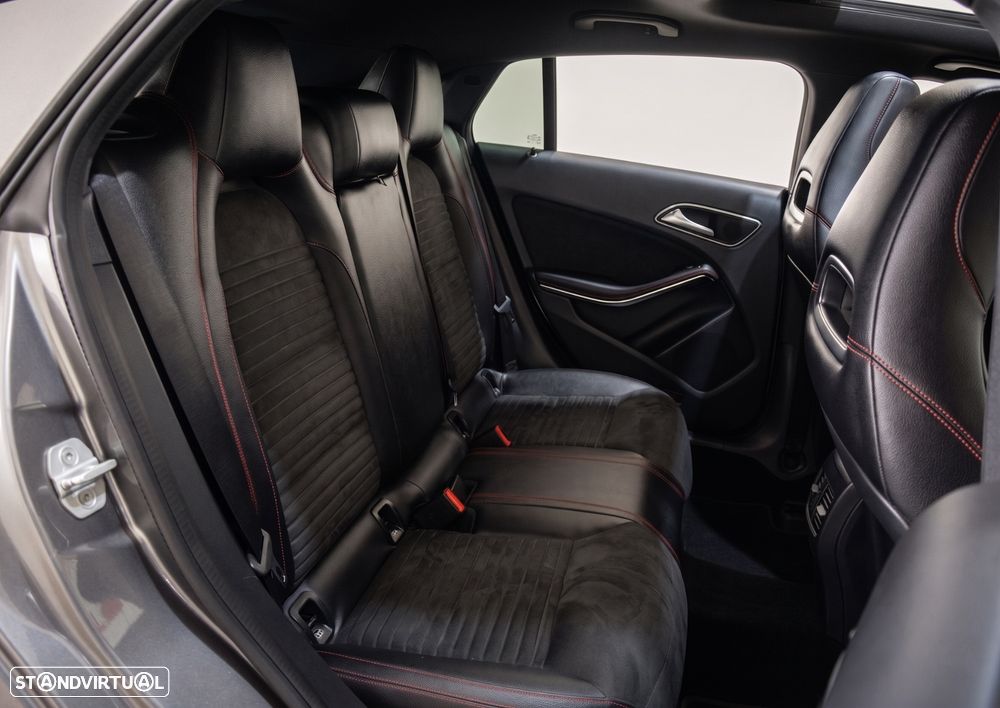 Mercedes-Benz CLA 220 d 7G-DCT AMG Line - 15