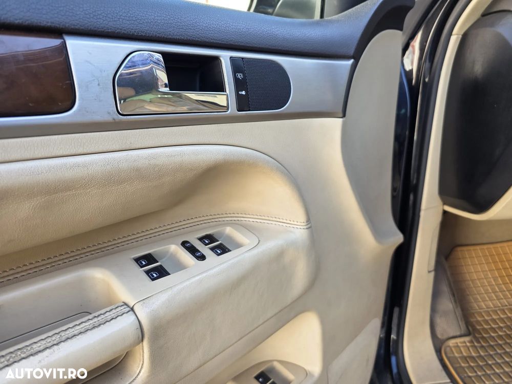 Volkswagen Touareg - 10