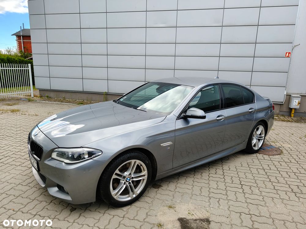 BMW Seria 5 525d xDrive - 5
