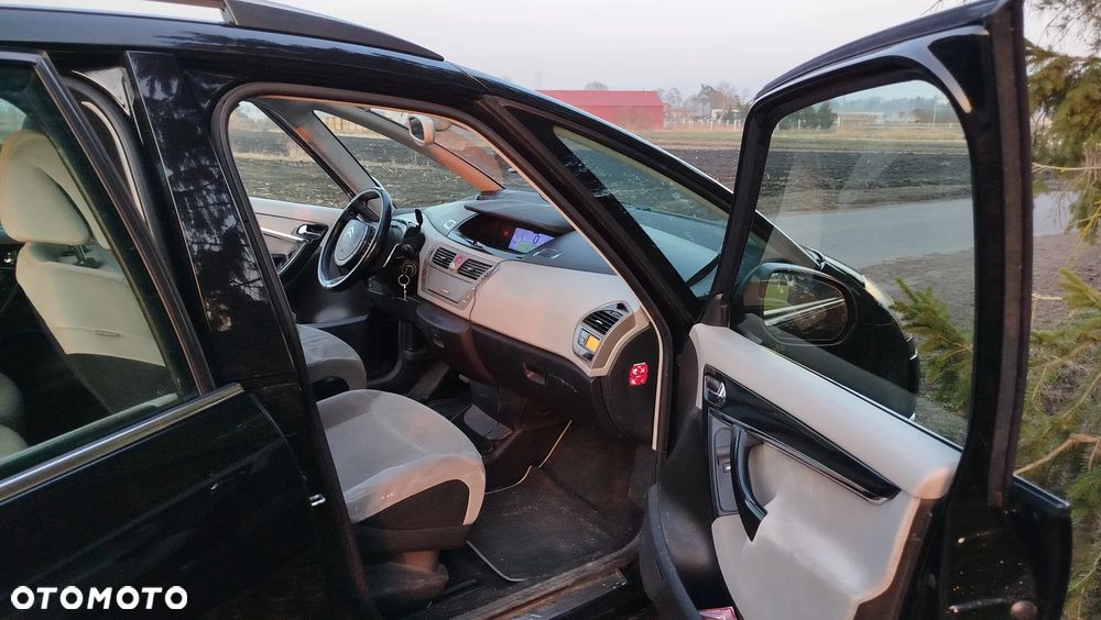 Citroën C4 Grand Picasso - 10