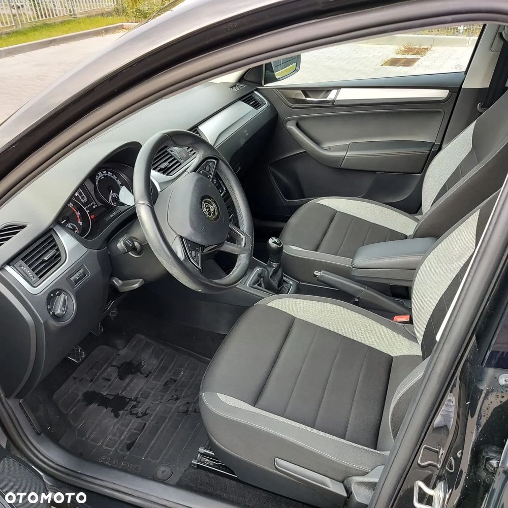Skoda RAPID 1.0 TSI Ambition - 8