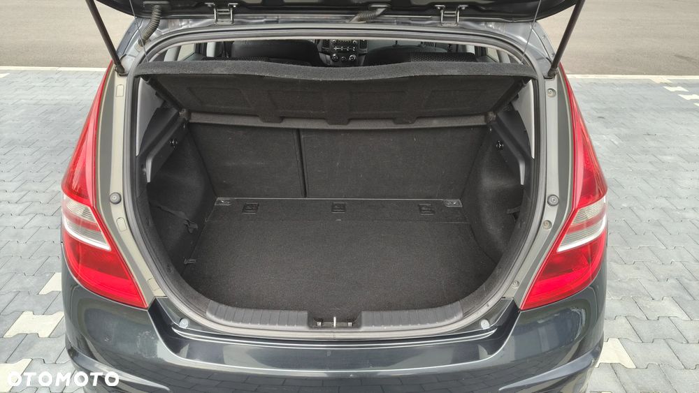 Hyundai i30 1.4 Classic + - 8