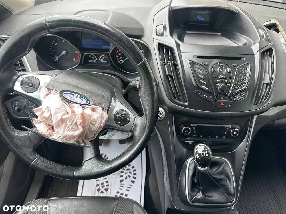 Ford Kuga - 30