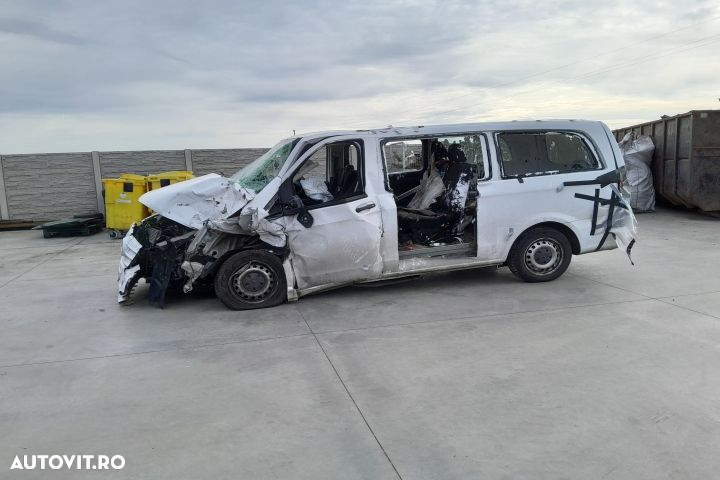 Dezmembrez Mercedes-Benz Vito W447 [2014 - 2020] Tourer minivan 4-usi - 3