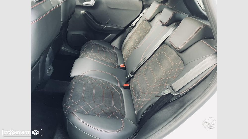 Ford Puma 1.0 EcoBoost MHEV ST-Line X - 11