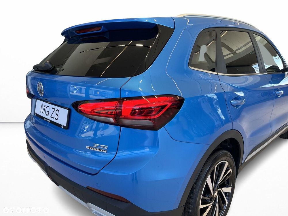 MG ZS Hybrid+ - 26