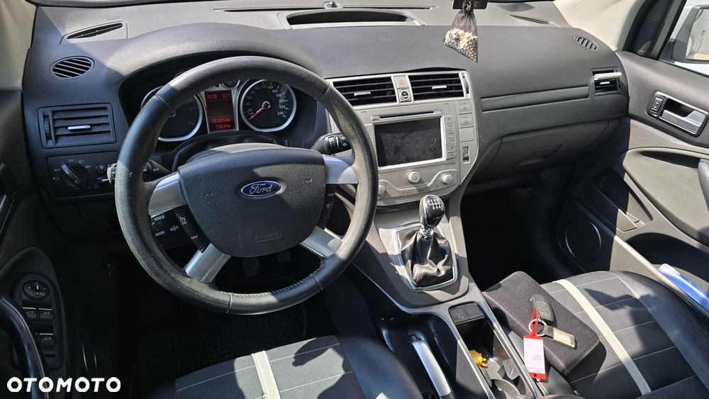 Ford Kuga 2.0 TDCi Titanium - 10