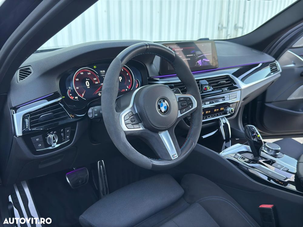 BMW Seria 5 520d AT - 12