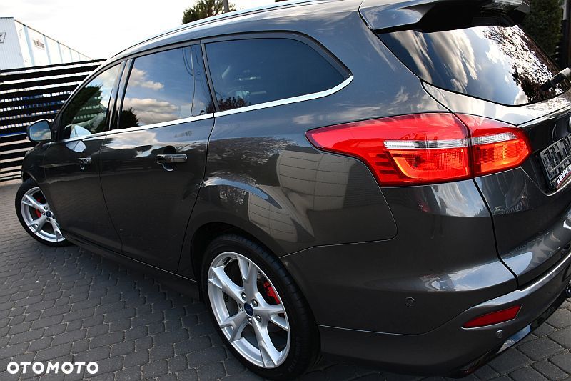 Ford Focus 1.5 EcoBlue Start-Stopp-System TITANIUM DESIGN - 31