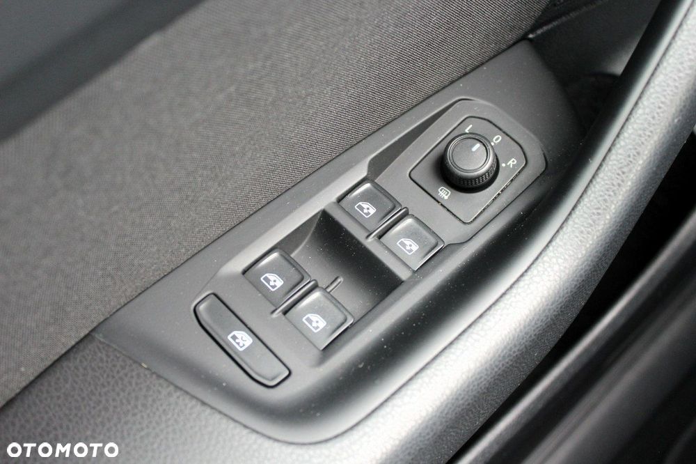 Volkswagen Passat 1.5 TSI EVO Business DSG - 24