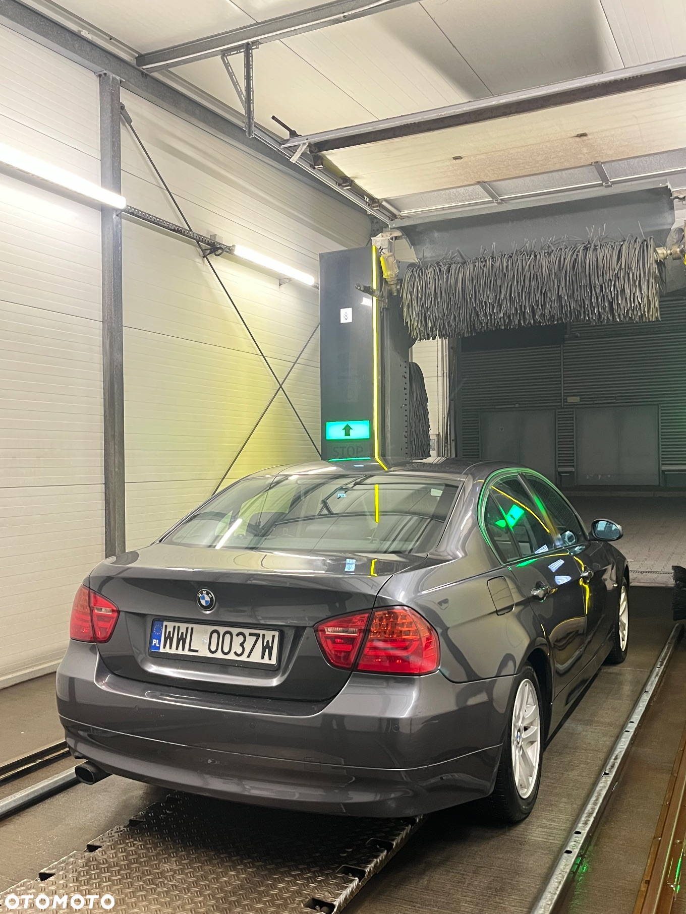 BMW Seria 3 318i - 10