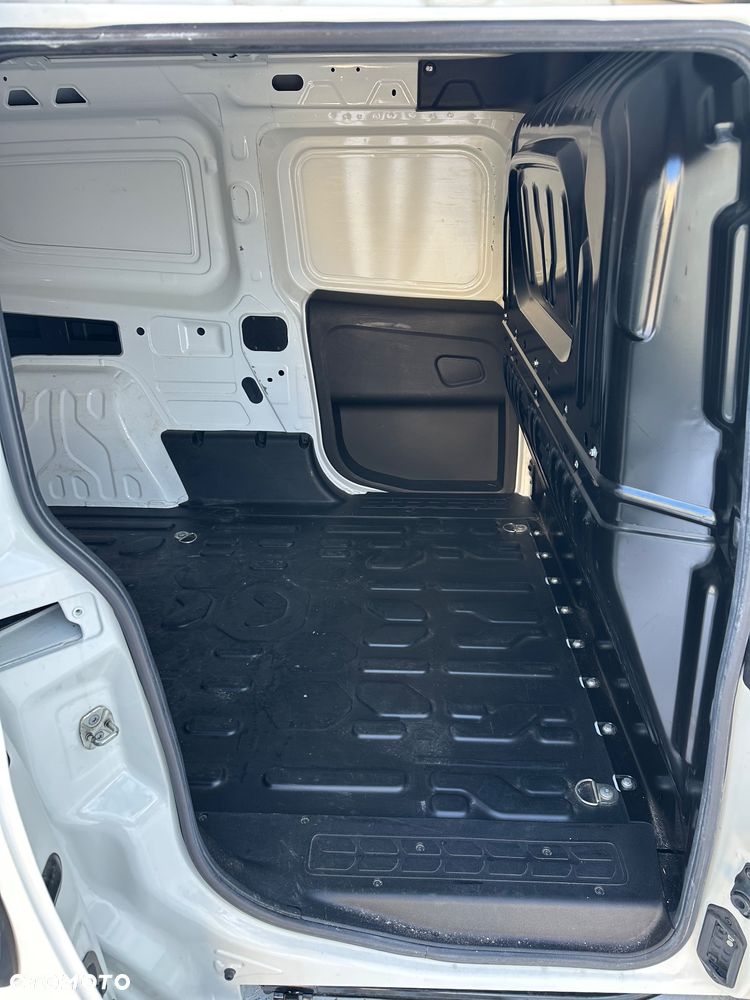 Fiat Doblo - 8
