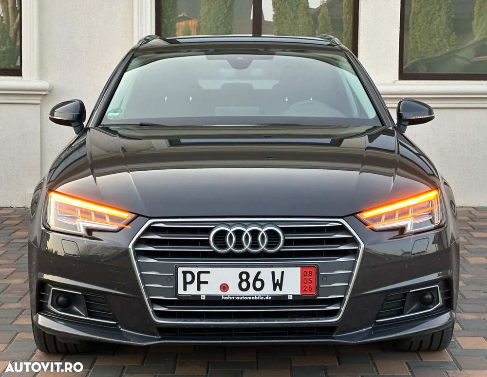 Audi A4 2.0 TDI ultra S tronic design - 2