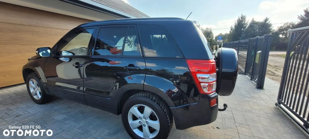 Suzuki Grand Vitara 2.4 De Luxe - 9