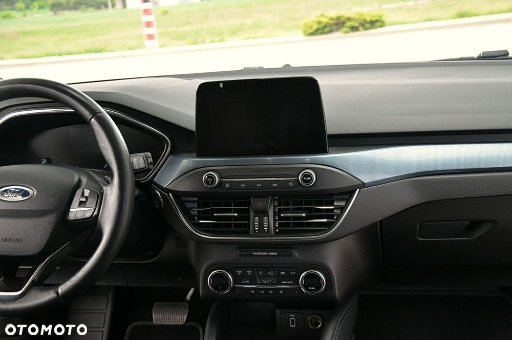 Ford Focus - 21