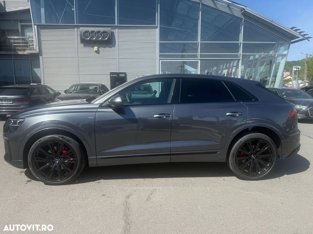 Audi Q8 - 6