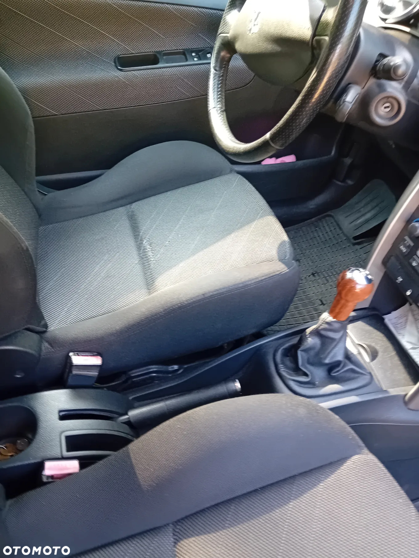 Peugeot 207 - 18