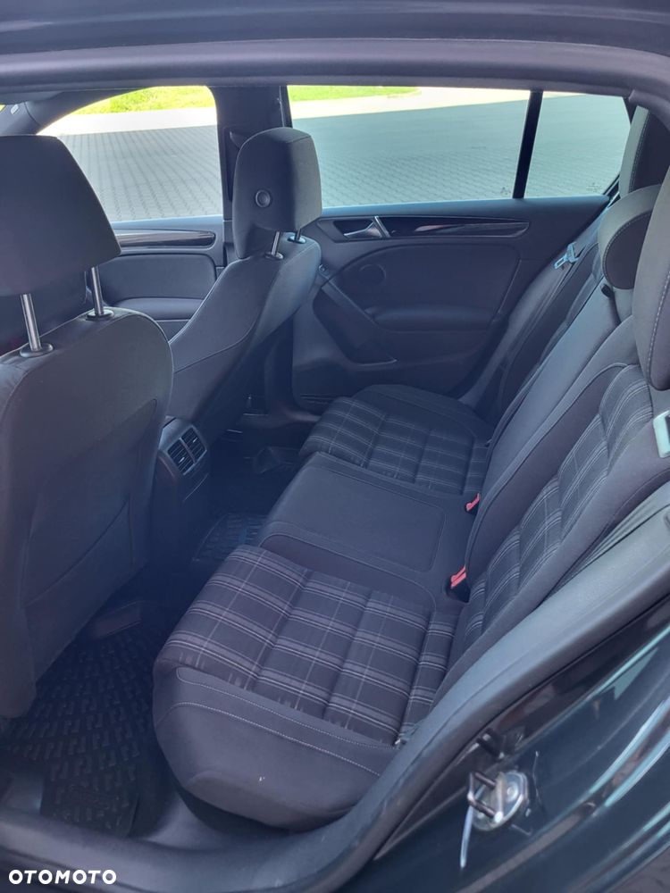 Volkswagen Golf 2.0 TDI DPF DSG GTD - 10