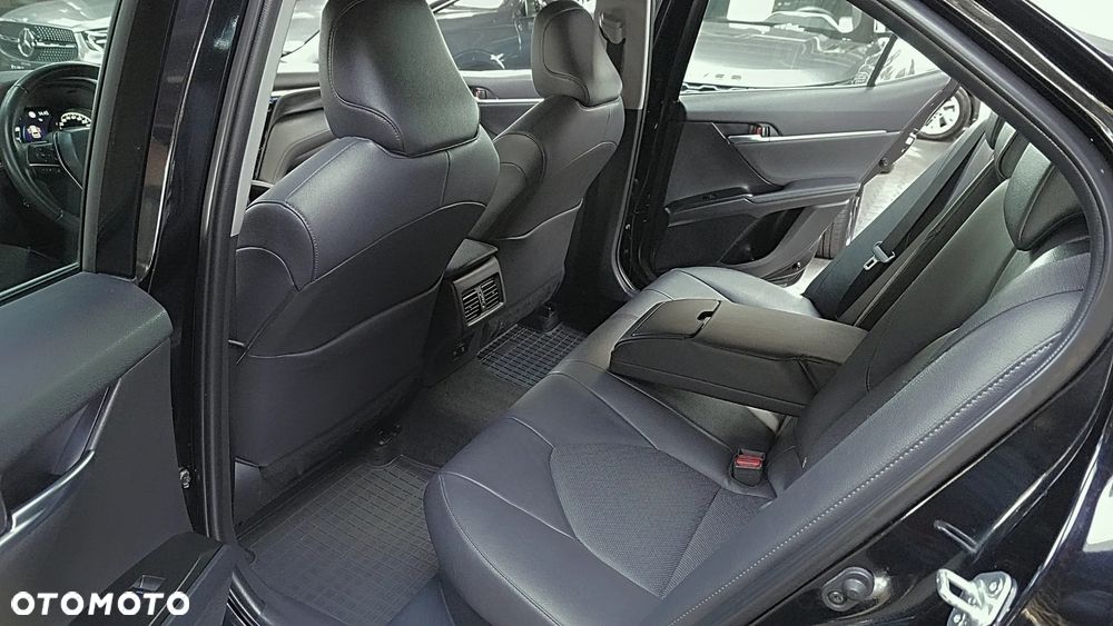 Toyota Camry 2.5 Hybrid Executive CVT - 15