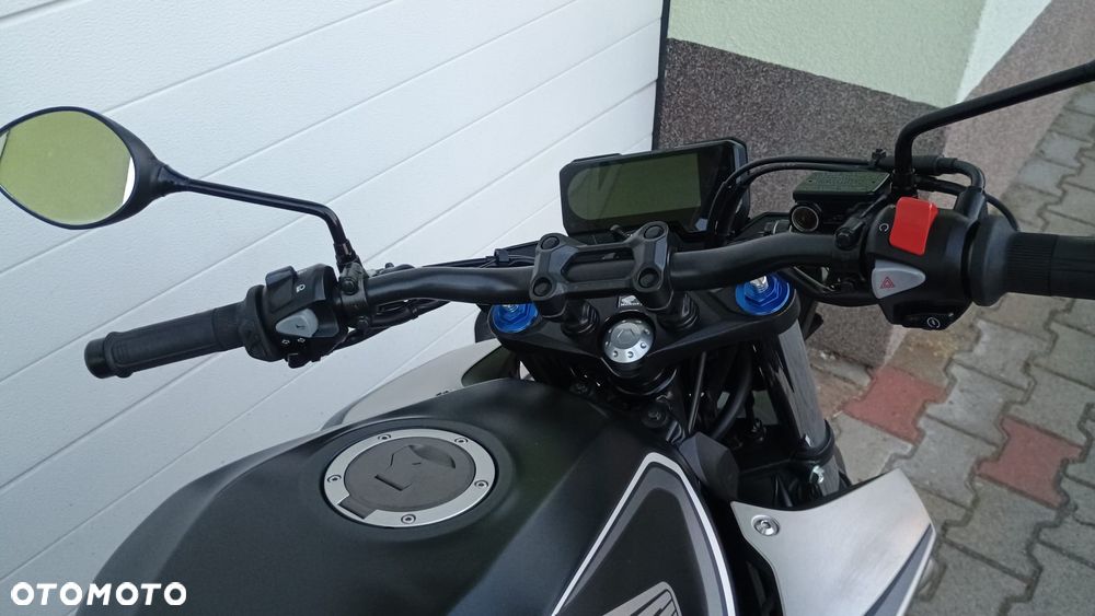 Honda CB - 21