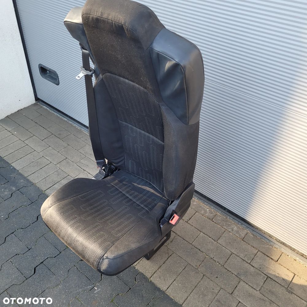 FOTEL ACTROS MP4 PRAWY SKLADANY ORYGINAŁ CHWALIM116 - 2