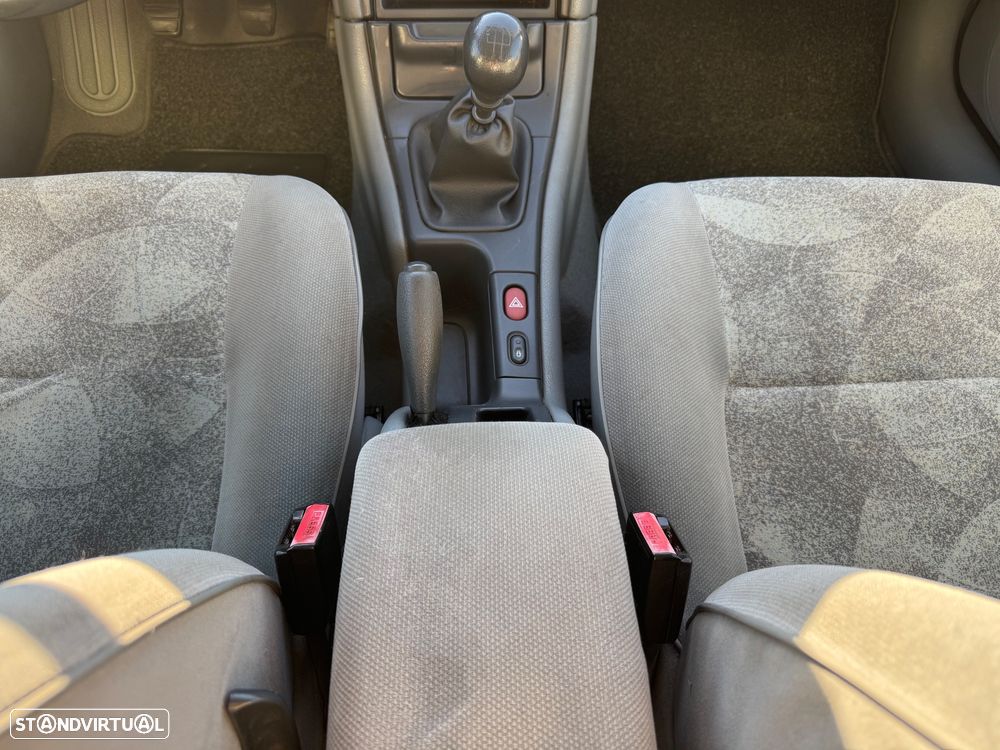 Renault Laguna 1.6 RXE - 37