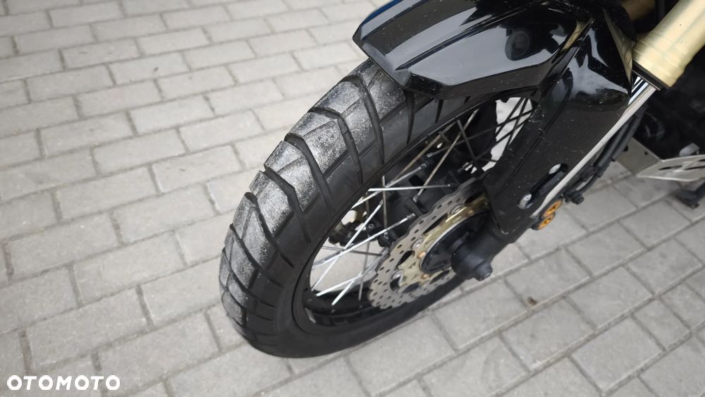Yamaha Super Tenere - 17