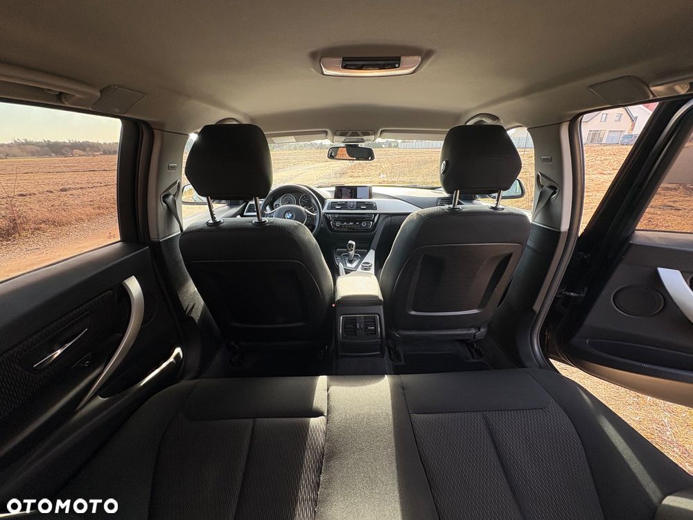 BMW Seria 3 320d Edition Luxury Line Purity - 11