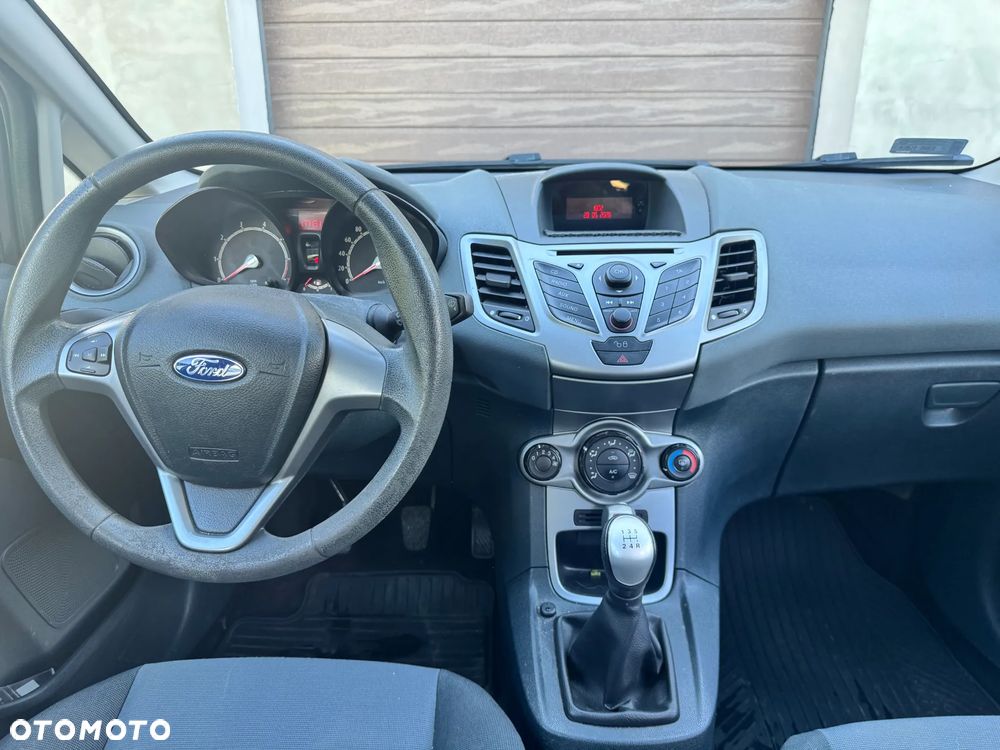 Ford Fiesta 1.25 Ambiente - 3