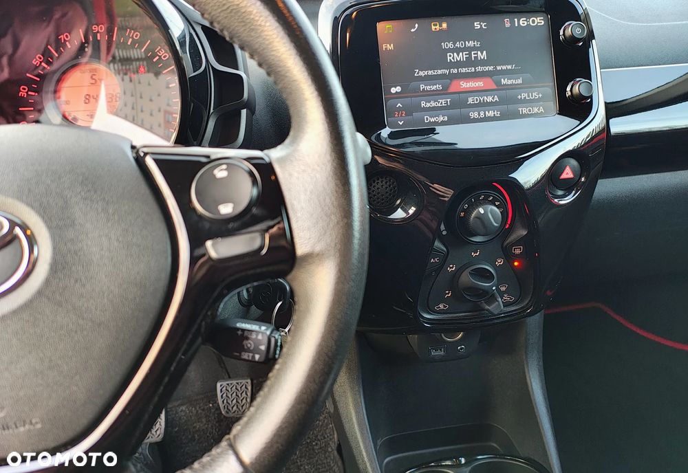 Toyota Aygo 1.0 VVT-i Color Edition - 10