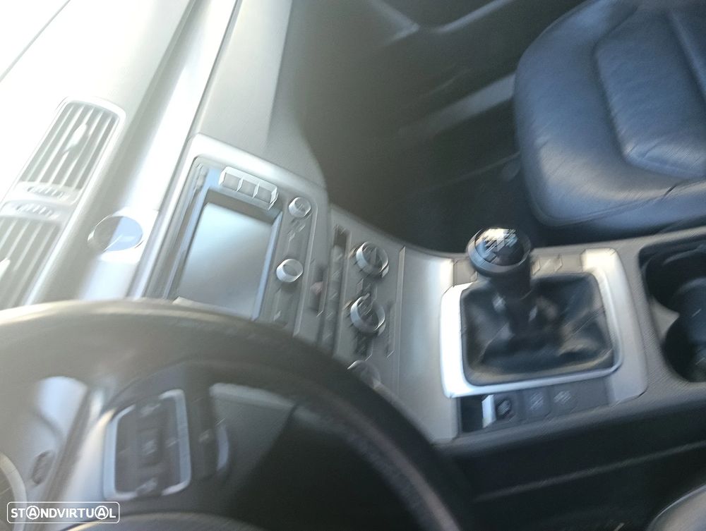 VW Passat Variant 1.6 TDI BlueMotion Highline - 6
