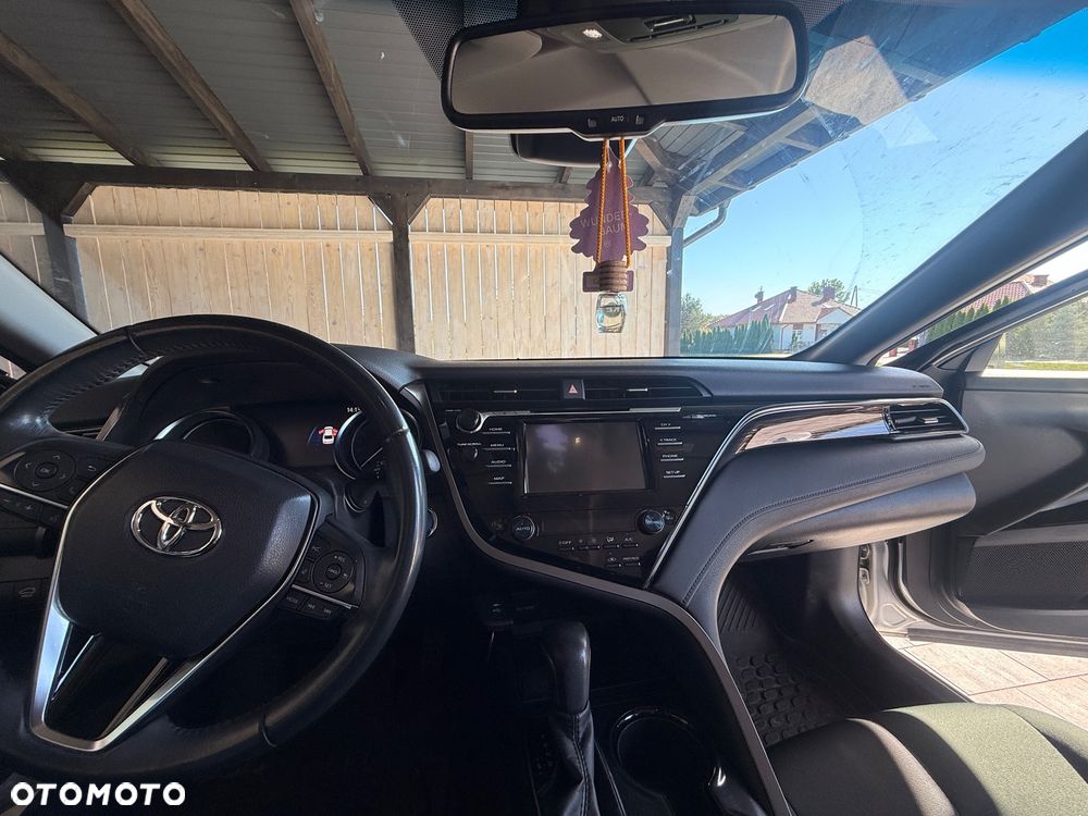 Toyota Camry 2.5 Hybrid Comfort CVT - 5