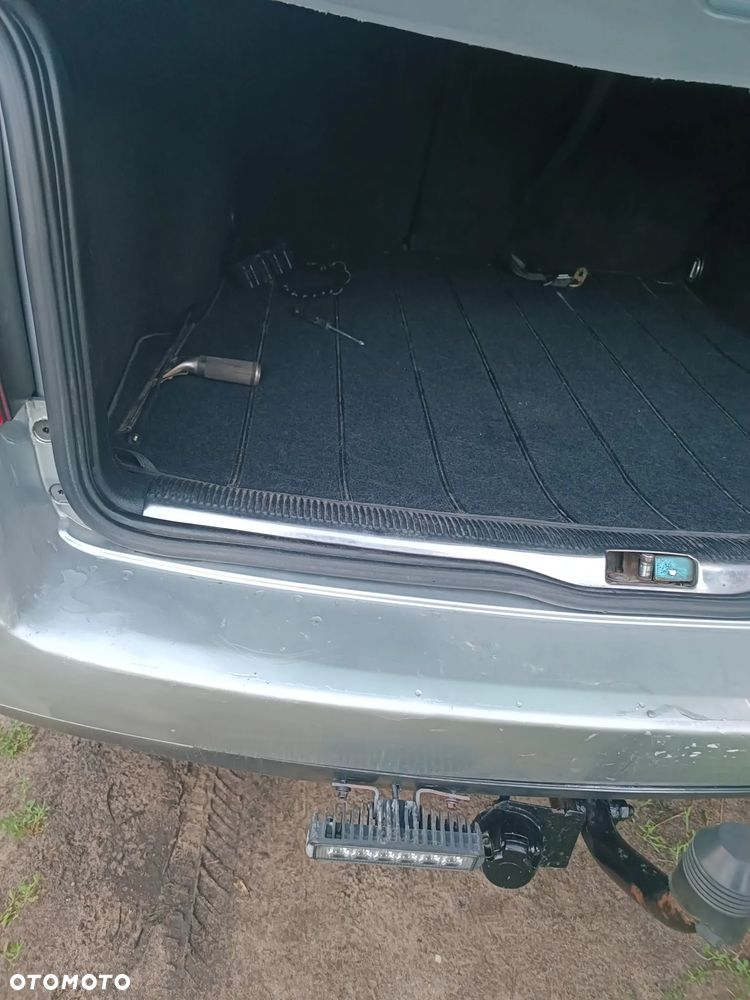 Volkswagen Passat 1.9 TDI Basis - 3