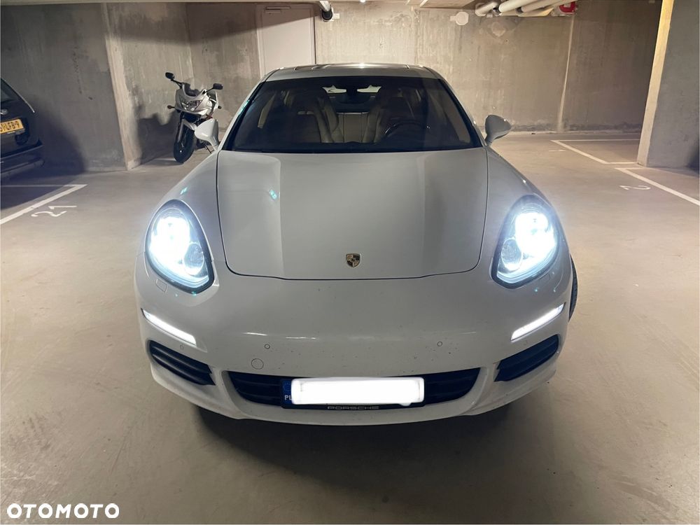 Porsche Panamera Edition - 5