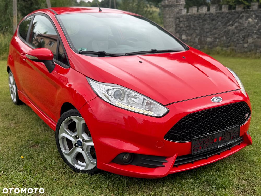 Ford Fiesta 1.6 EcoBoost ST - 5