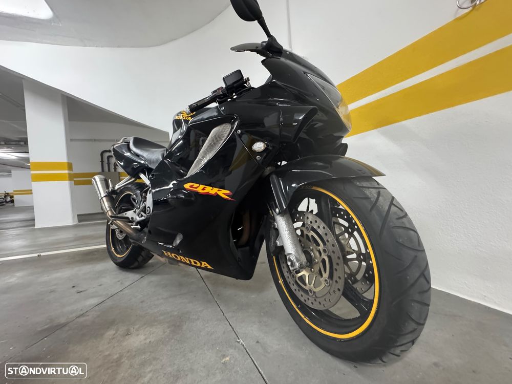 Honda CBR 600F - 5