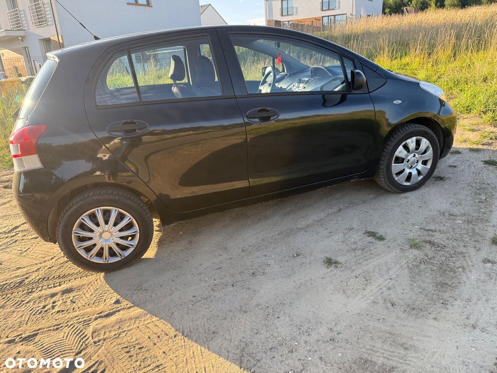 Toyota Yaris 1.0 Active - 4