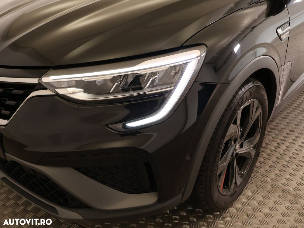 Renault Arkana E-TECH Hybrid RS Line - 12