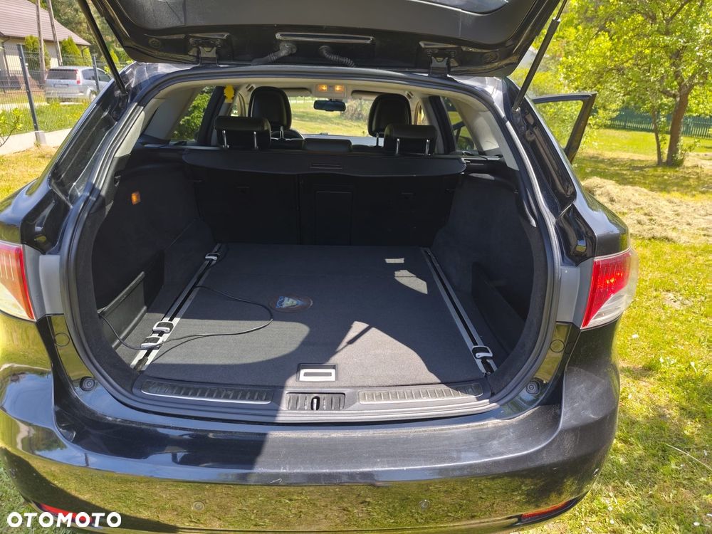 Toyota Avensis - 6