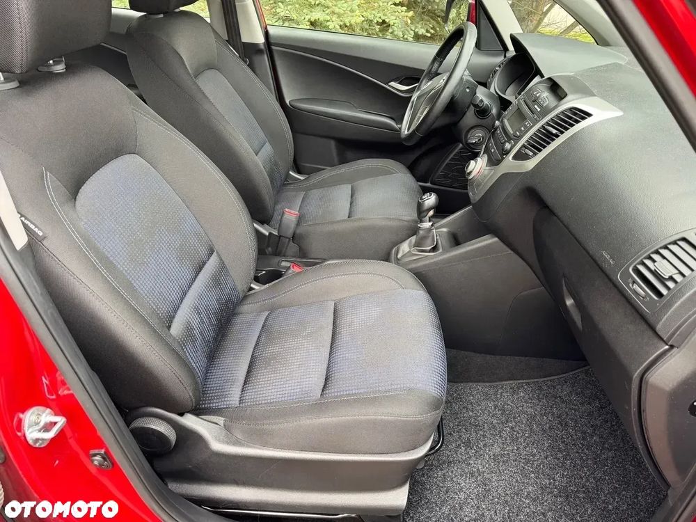 Hyundai ix20 - 15