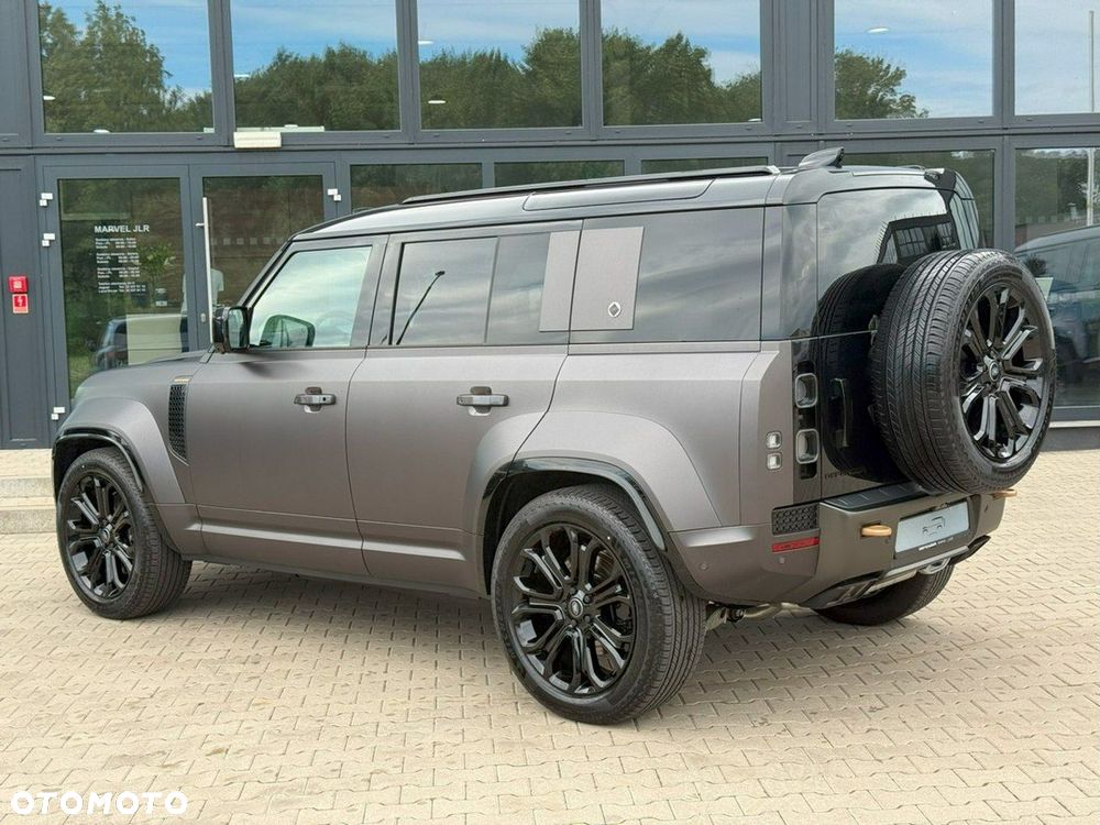 Land Rover Defender - 5